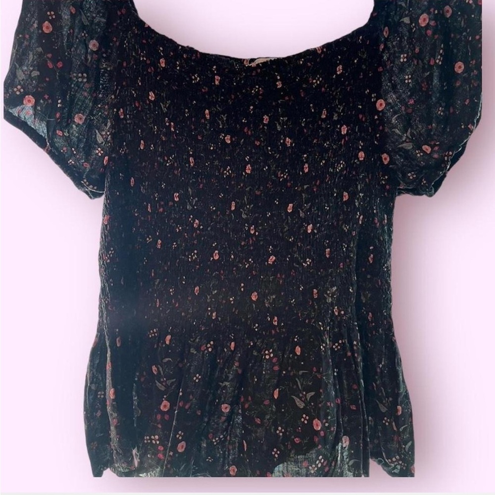 Jasmine Black and Red Smocked Blouse with Short Sleeves